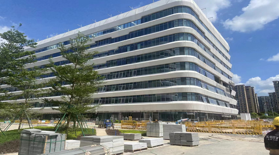 花都區(qū)中山大學附屬仁濟醫(yī)院GRC外墻掛板工程案例 花都區(qū)中山大學附屬仁濟醫(yī)院GRC外墻掛板工程案例
