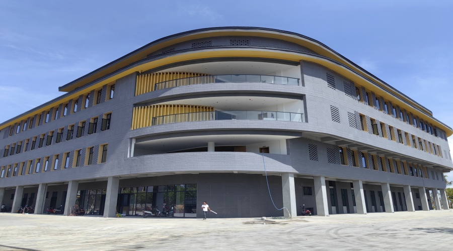 海南中央民族大學(xué)UHPC墻板項(xiàng)目