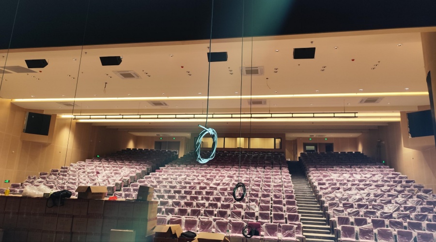 廣州黃埔會元中學GRG報告廳工程案例 廣州黃埔會元中學GRG報告廳工程案例