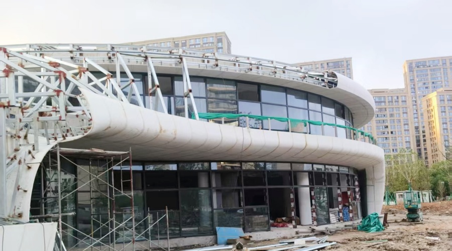 浙江三合項(xiàng)目的UHPC幕墻板工程 浙江三合項(xiàng)目的UHPC幕墻板工程