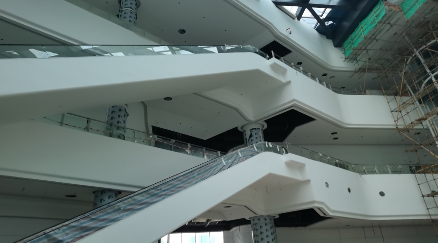 清遠(yuǎn)科技館GRG攔河造型