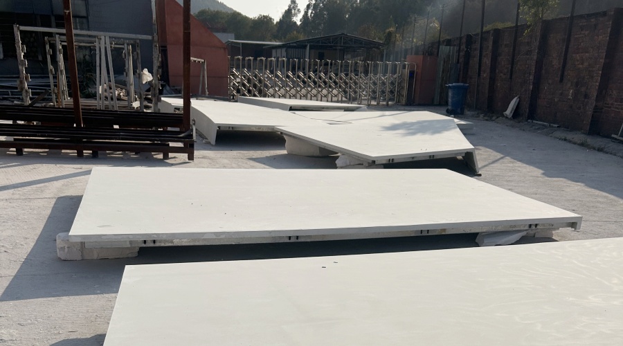 廣清大型工業(yè)園廠房UHPC門頭幕墻造型 廣清大型工業(yè)園廠房UHPC門頭幕墻造型