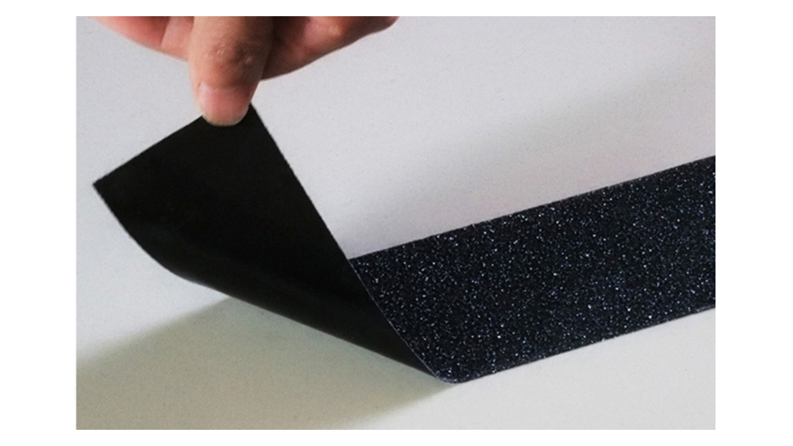 購(gòu)買防滑膠帶需要了解哪些方面？-專業(yè)膠帶廠家【昆山玉寰】